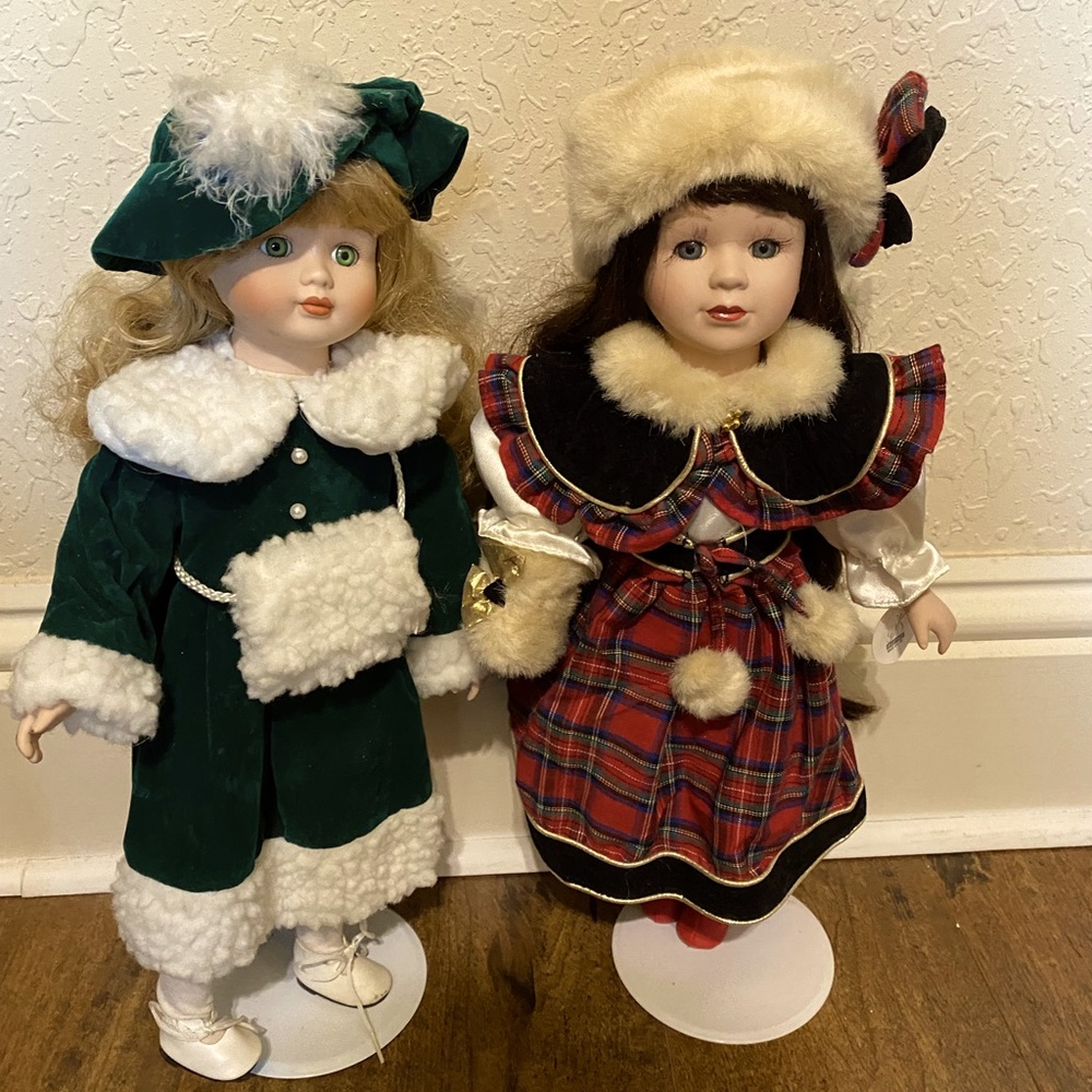 Sisters 12in collectible dolls bundle